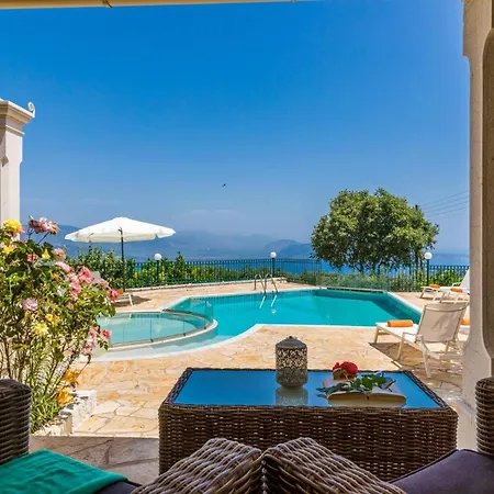 فيلة Kokokilas By Karyotikon